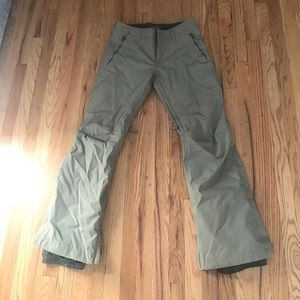 Burton Women’s ski pants- small
